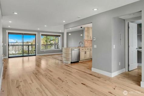6527 106th Avenue NE Kirkland WA 98033