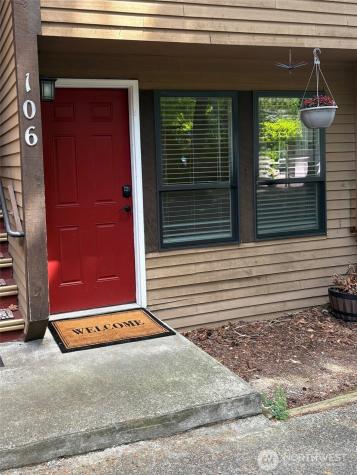 1101 SW Harrier Circle Oak Harbor WA 98277