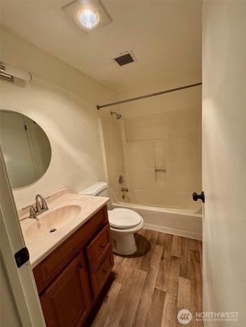 1101 SW Harrier Circle Oak Harbor WA 98277