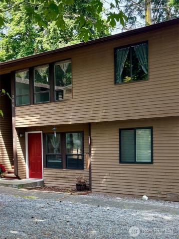 1101 SW Harrier Circle Oak Harbor WA 98277