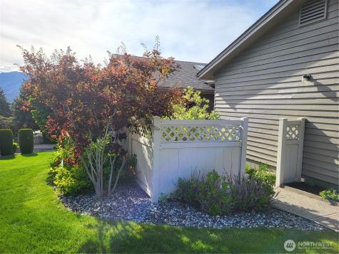 351 19th Street NE East Wenatchee WA 98802