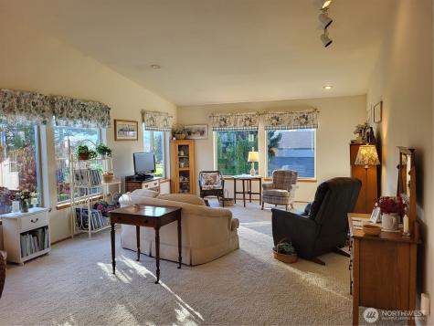 351 19th Street NE East Wenatchee WA 98802
