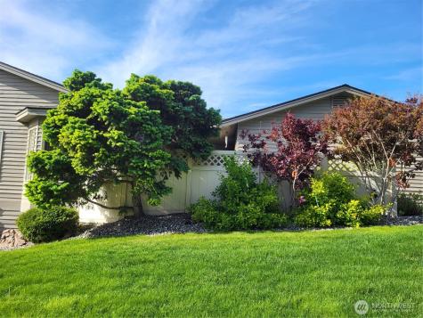 351 19th Street NE East Wenatchee WA 98802