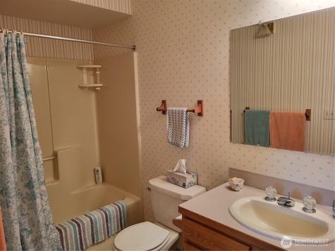351 19th Street NE East Wenatchee WA 98802