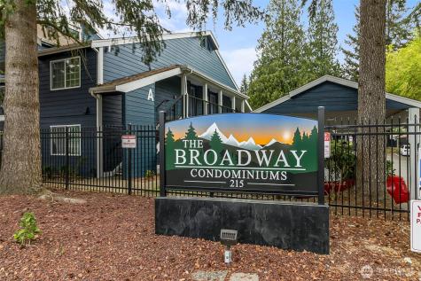 215 SW 100th Street Everett WA 98204