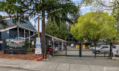 215 SW 100th Street Everett WA 98204