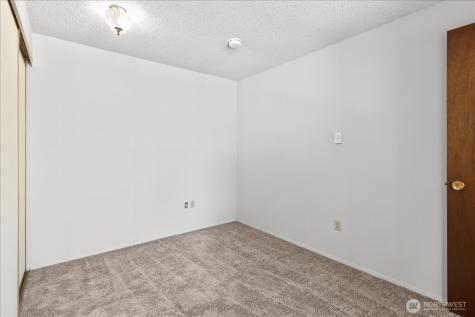 15914 3rd Place SW Burien WA 98166