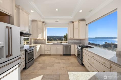 6404 NE 181st Street Kenmore WA 98028