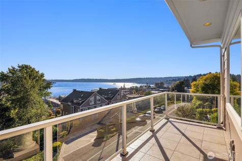 6404 NE 181st Street Kenmore WA 98028