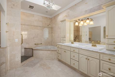 6404 NE 181st Street Kenmore WA 98028