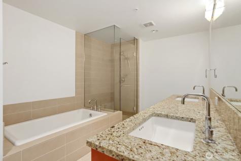10650 NE 9th Place Bellevue WA 98004