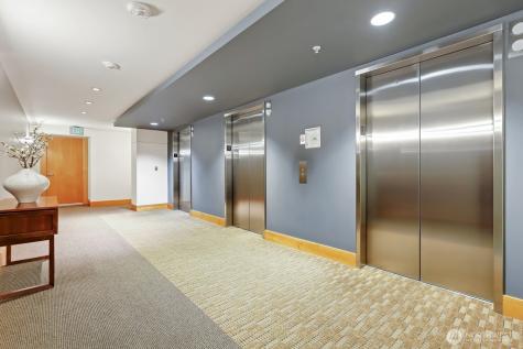 10650 NE 9th Place Bellevue WA 98004