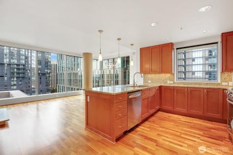 10650 NE 9th Place Bellevue WA 98004