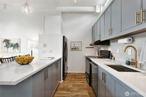 410 13th Avenue E Seattle WA 98102