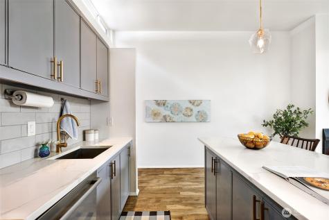 410 13th Avenue E Seattle WA 98102