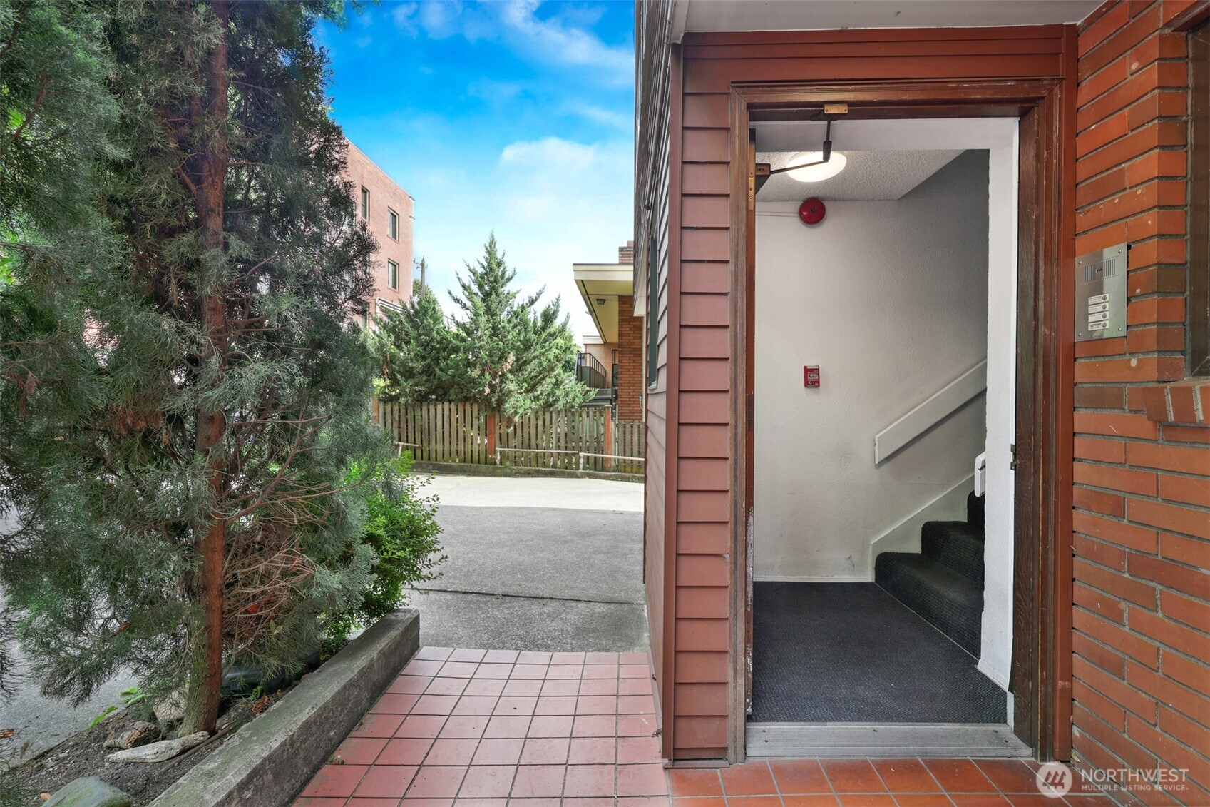 410 13th Avenue E Seattle WA 98102