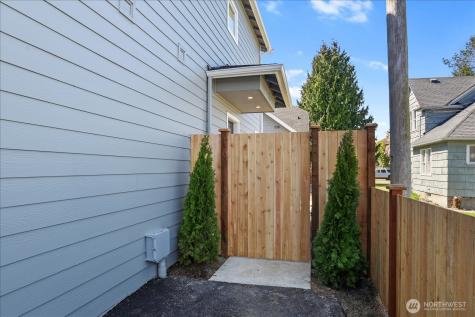 2217 Hoyt Avenue Everett WA 98201