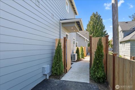 2217 Hoyt Avenue Everett WA 98201