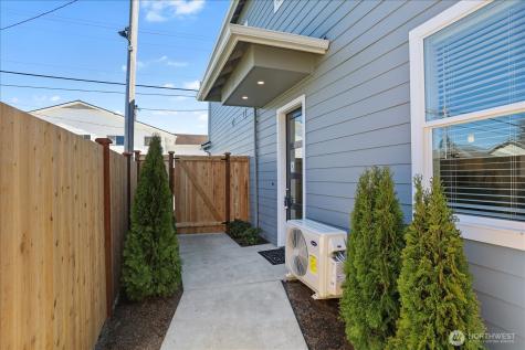 2217 Hoyt Avenue Everett WA 98201
