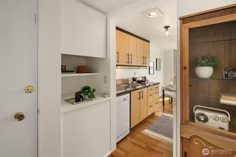 919 2nd Avenue W Seattle WA 98119