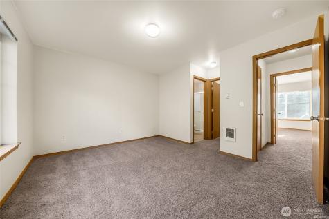 14806 36th Avenue Court E Tacoma WA 98446