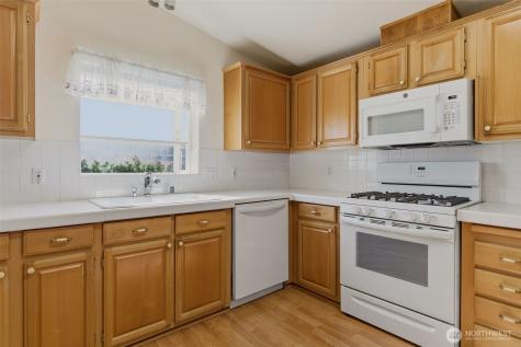 24036 222nd Avenue SE Maple Valley WA 98038