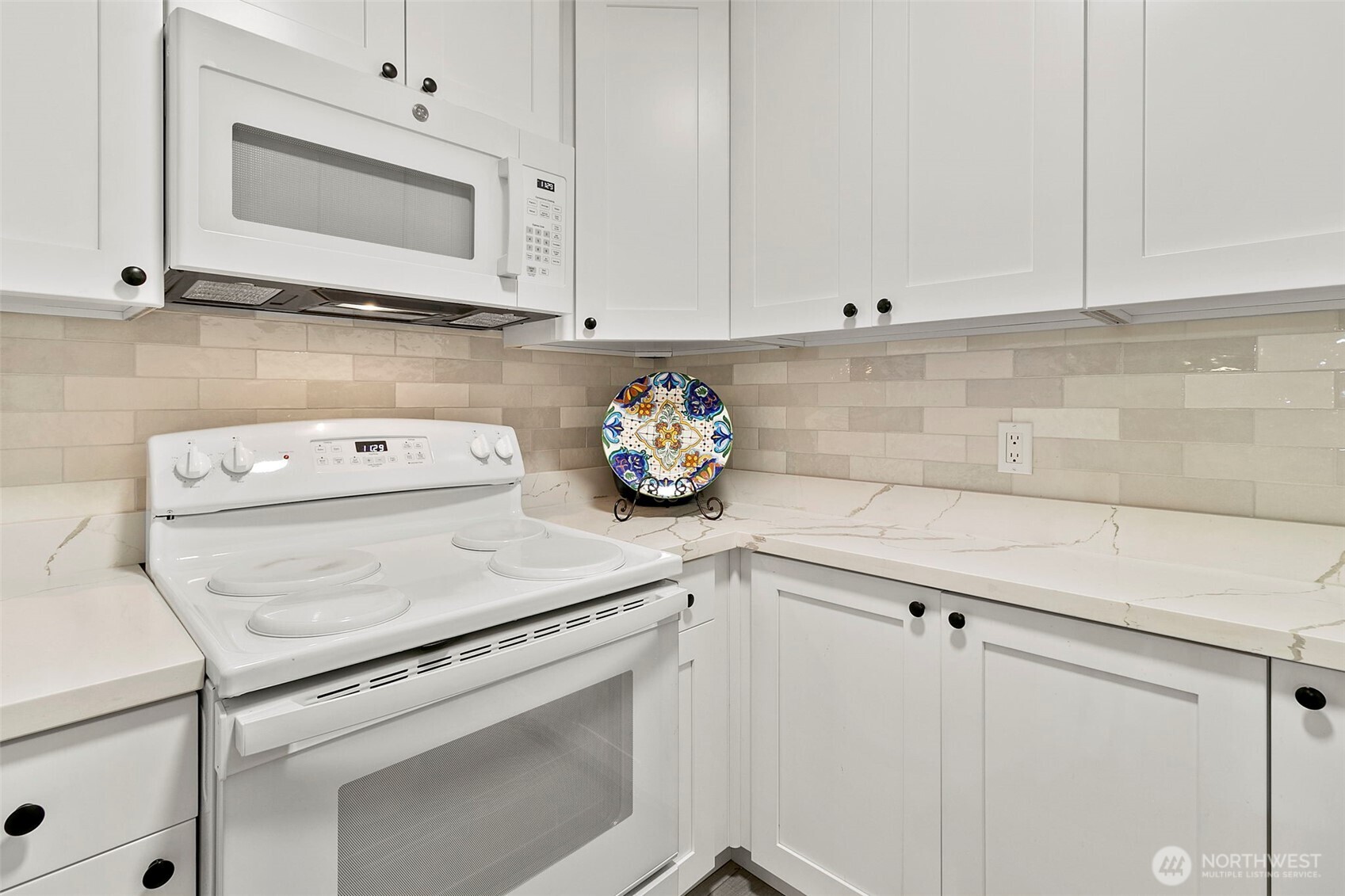 33020 10th Avenue SW Federal Way WA 98023