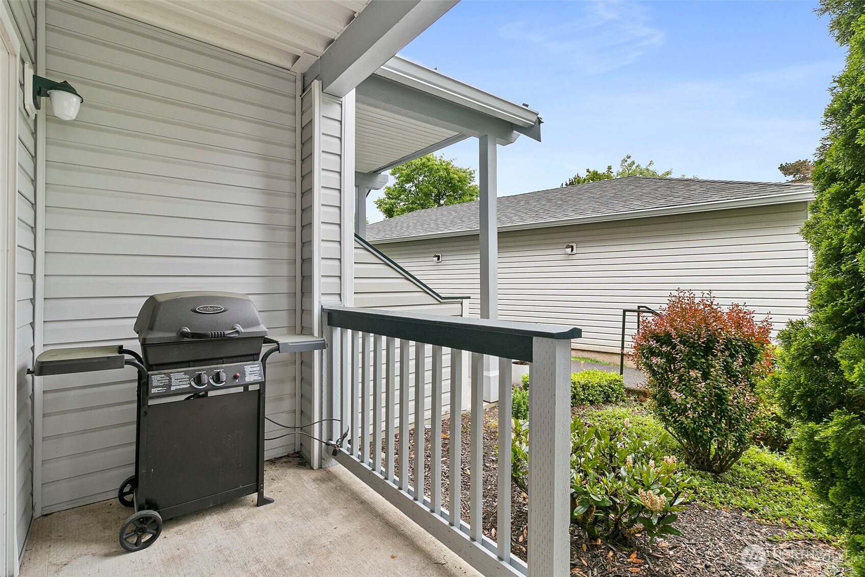 33020 10th Avenue SW Federal Way WA 98023