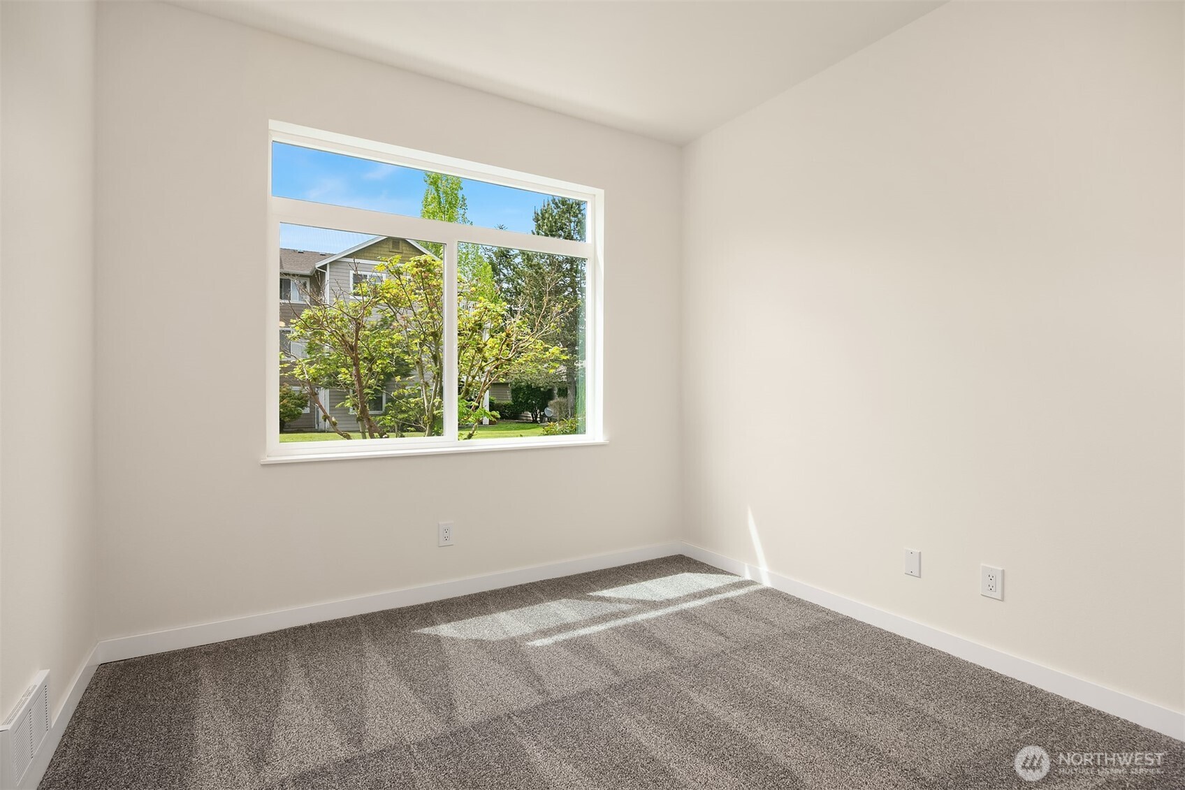 515 241st Lane SE Sammamish WA 98074