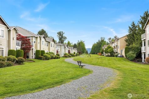 515 241st Lane SE Sammamish WA 98074