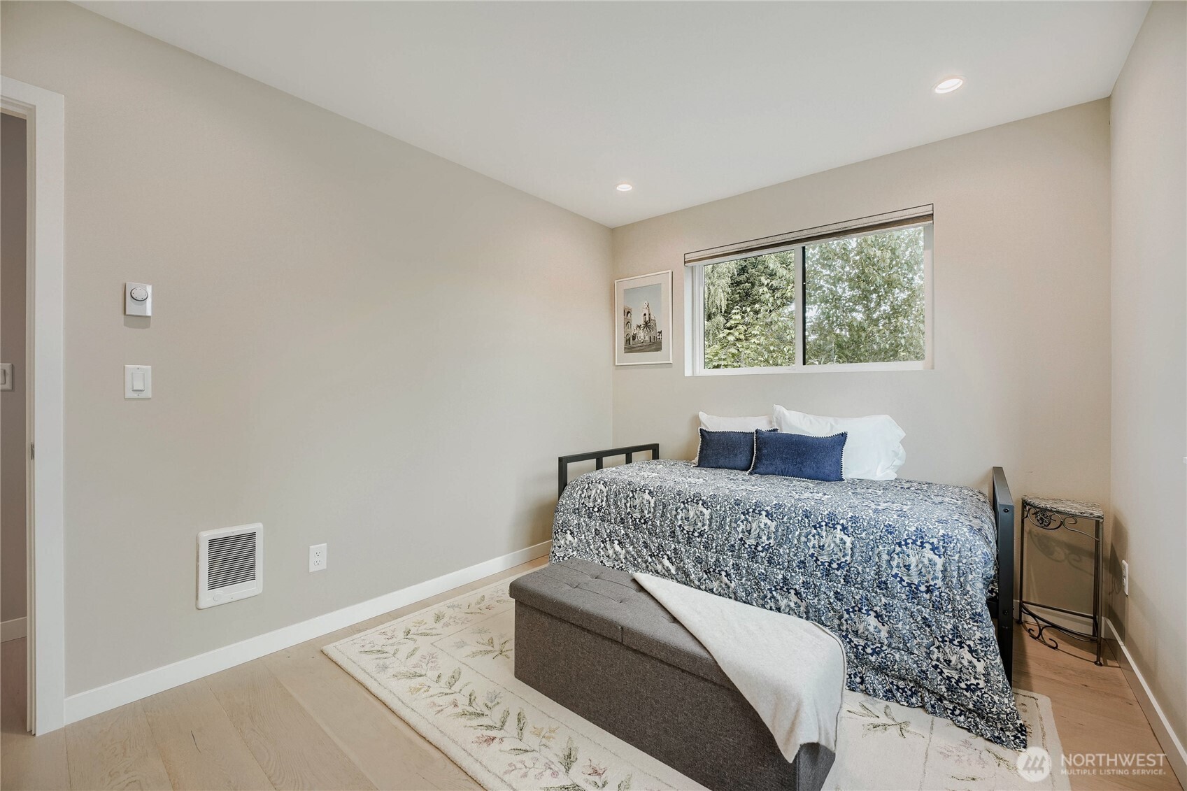 12534 5th Avenue NE Seattle WA 98125