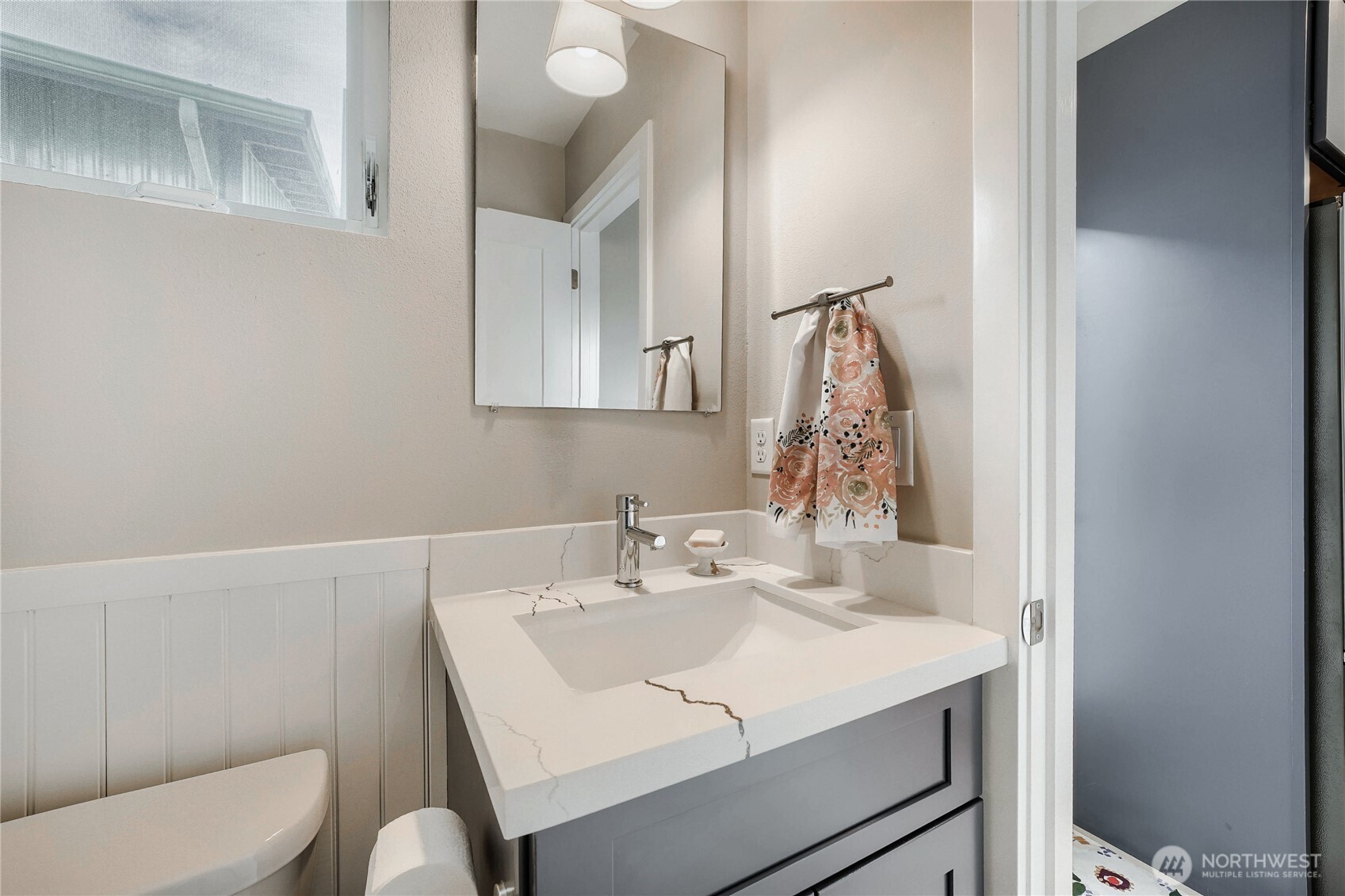 12534 5th Avenue NE Seattle WA 98125