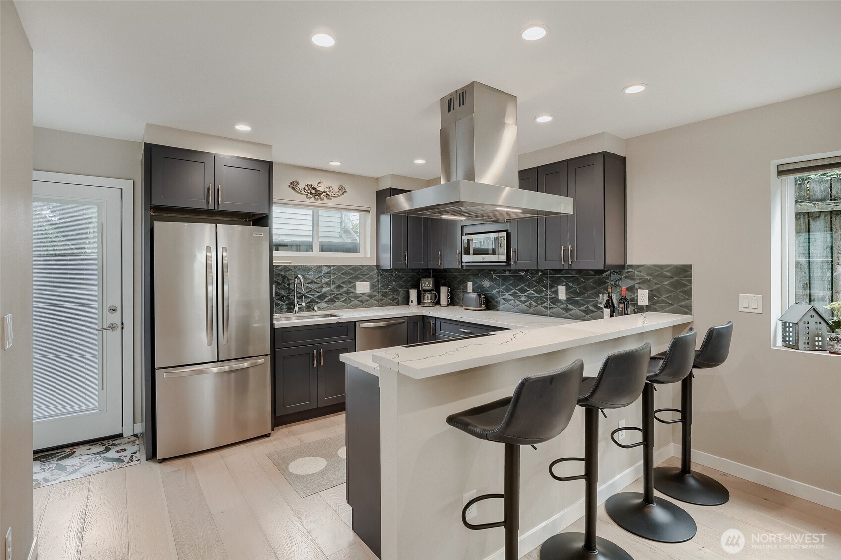 12534 5th Avenue NE Seattle WA 98125