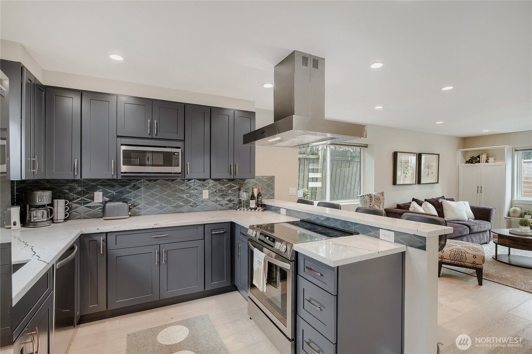 12534 5th Avenue NE Seattle WA 98125