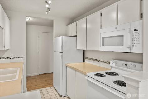 12631 NE 9th Place Bellevue WA 98005