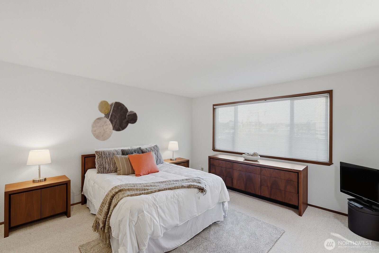 9522 1st Avenue NE Seattle WA 98115