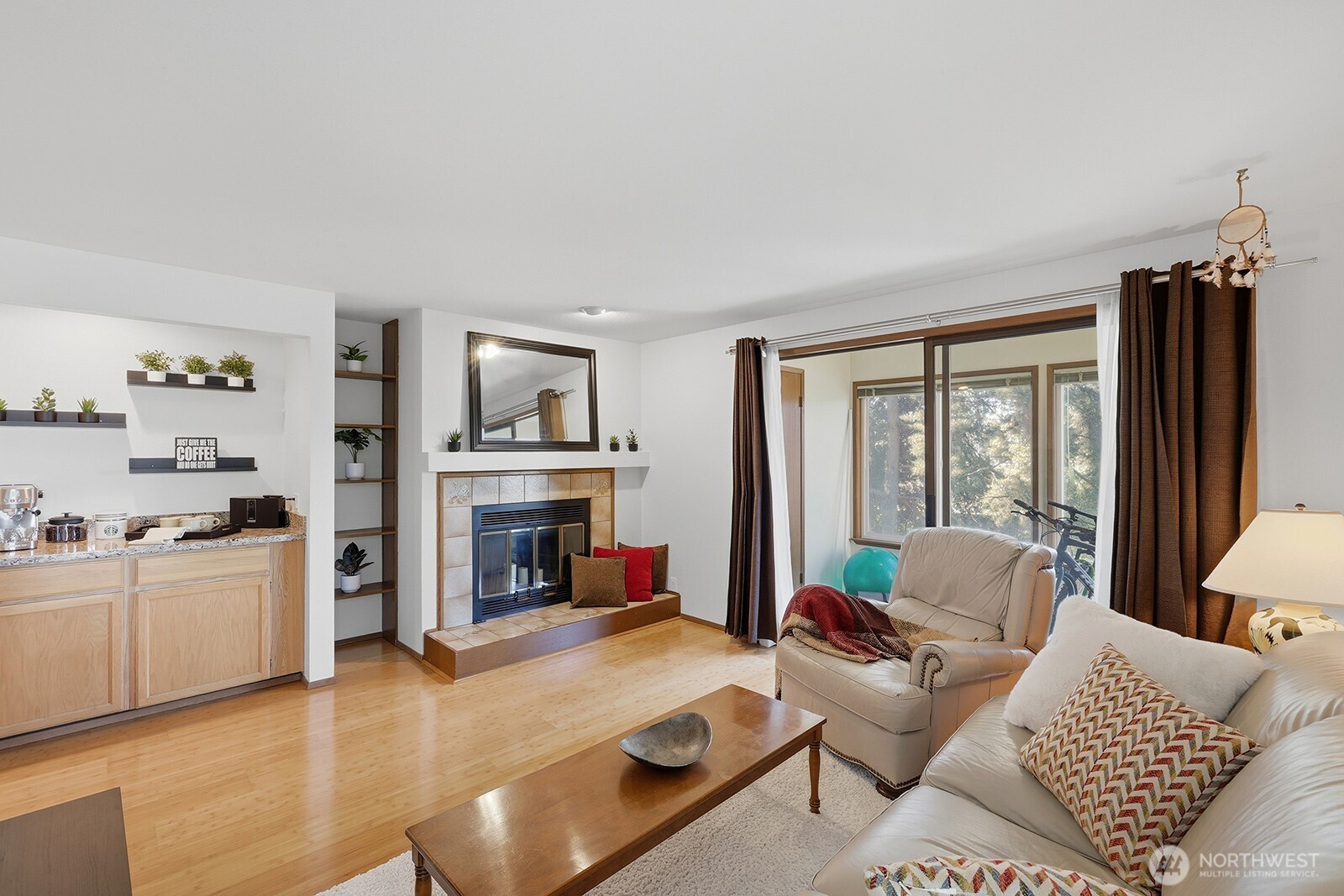 9522 1st Avenue NE Seattle WA 98115
