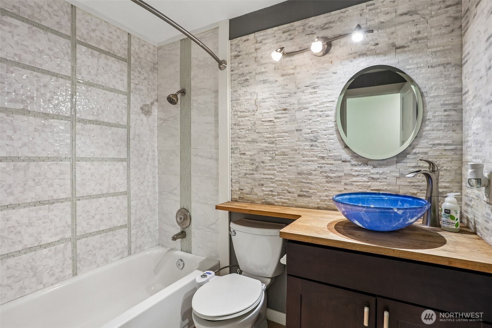 1770 159th Avenue NE Bellevue WA 98008