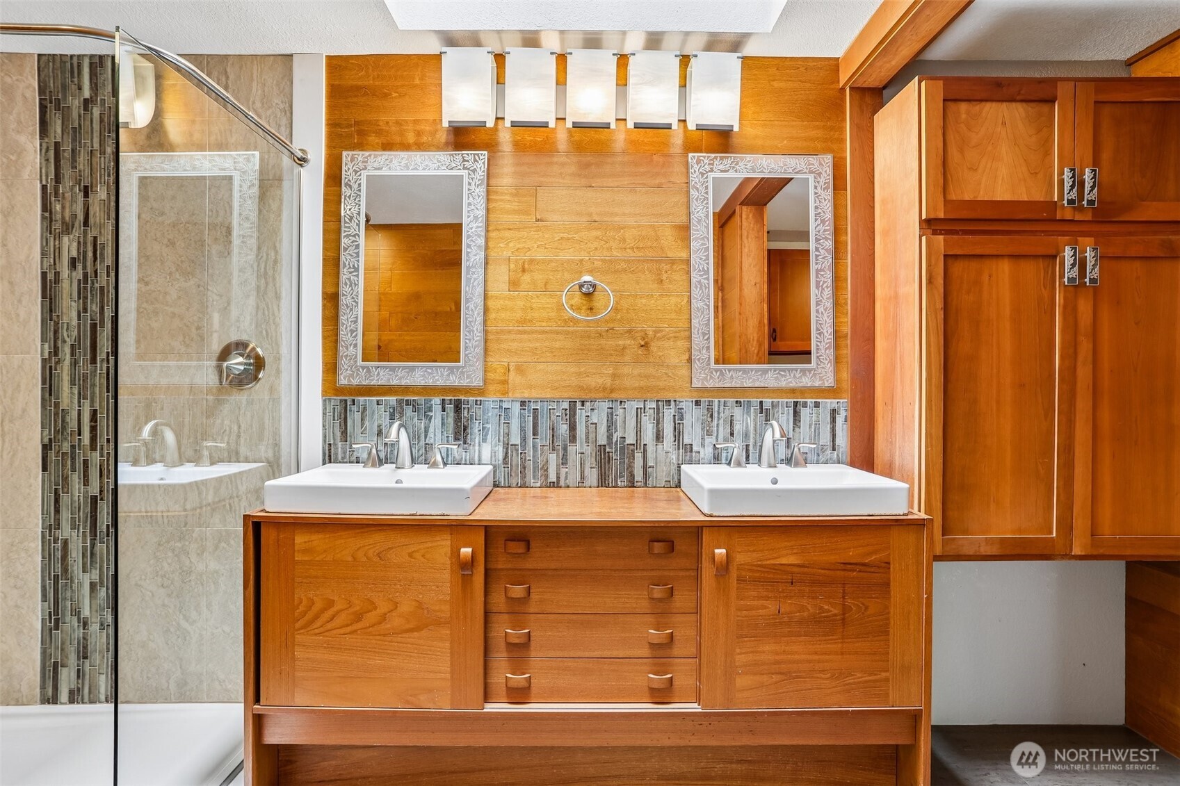 1770 159th Avenue NE Bellevue WA 98008