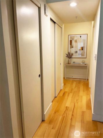 2911 2nd Avenue Seattle WA 98121