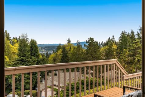 216 167th Place NE Bellevue WA 98008
