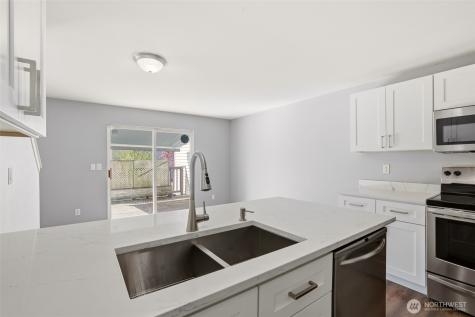 11406 22nd Street SE Lake Stevens WA 98258