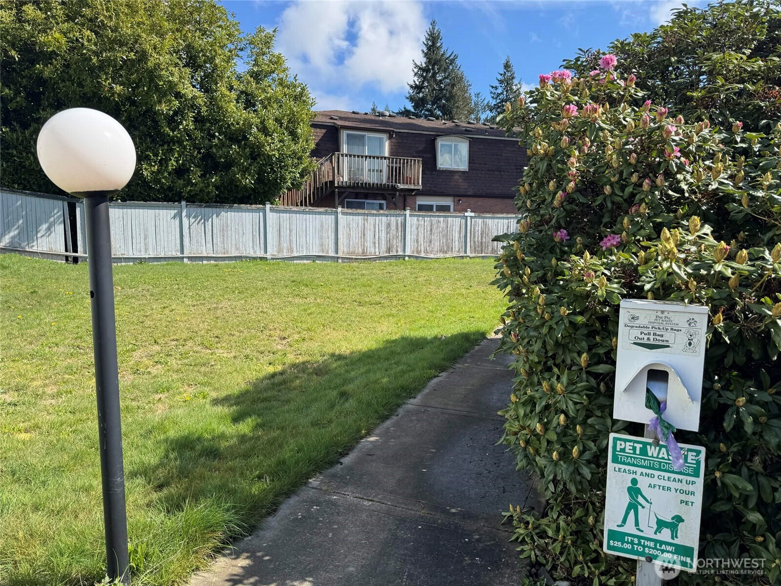 8823 Holly Drive Everett WA 98208