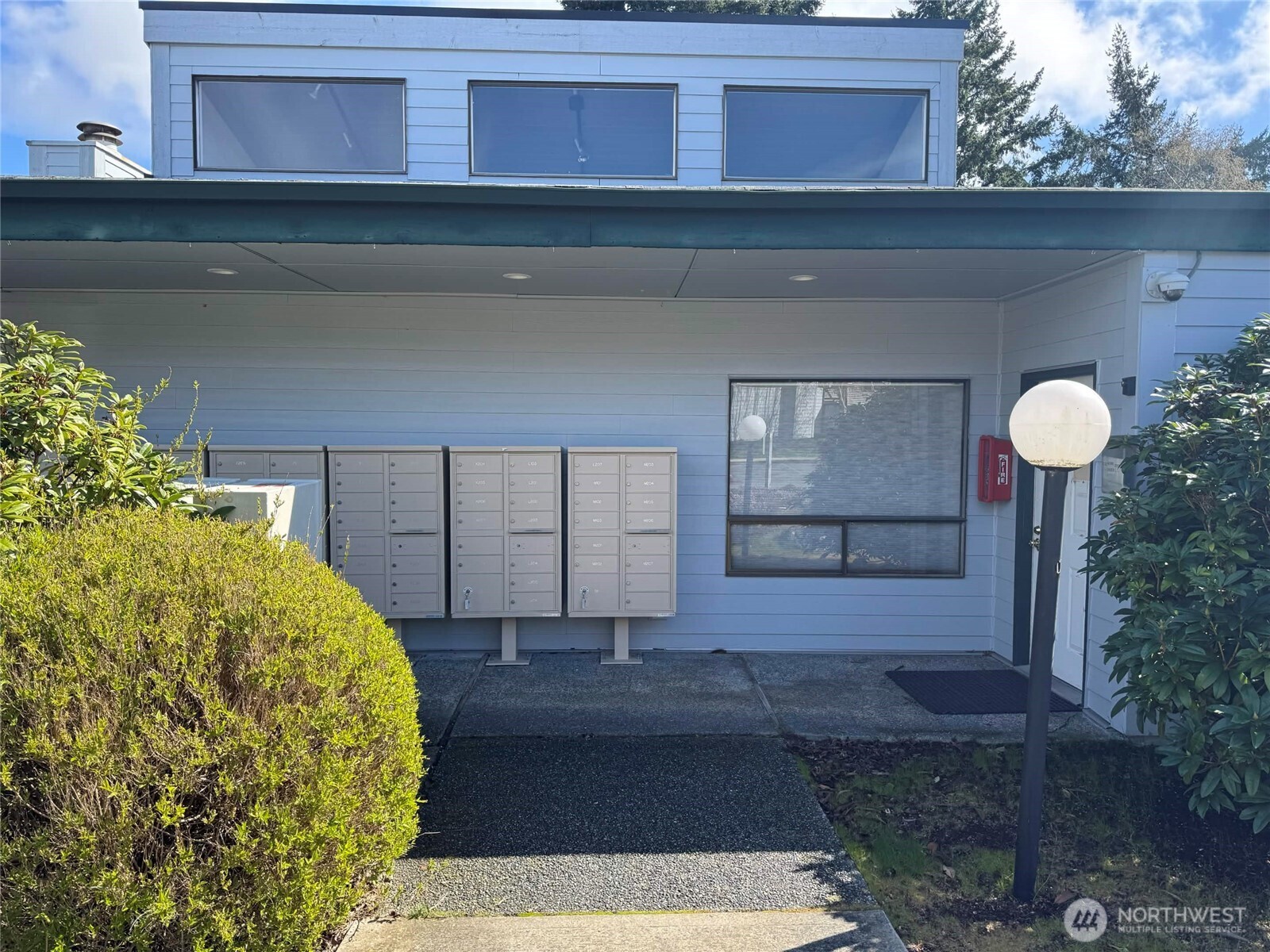 8823 Holly Drive Everett WA 98208