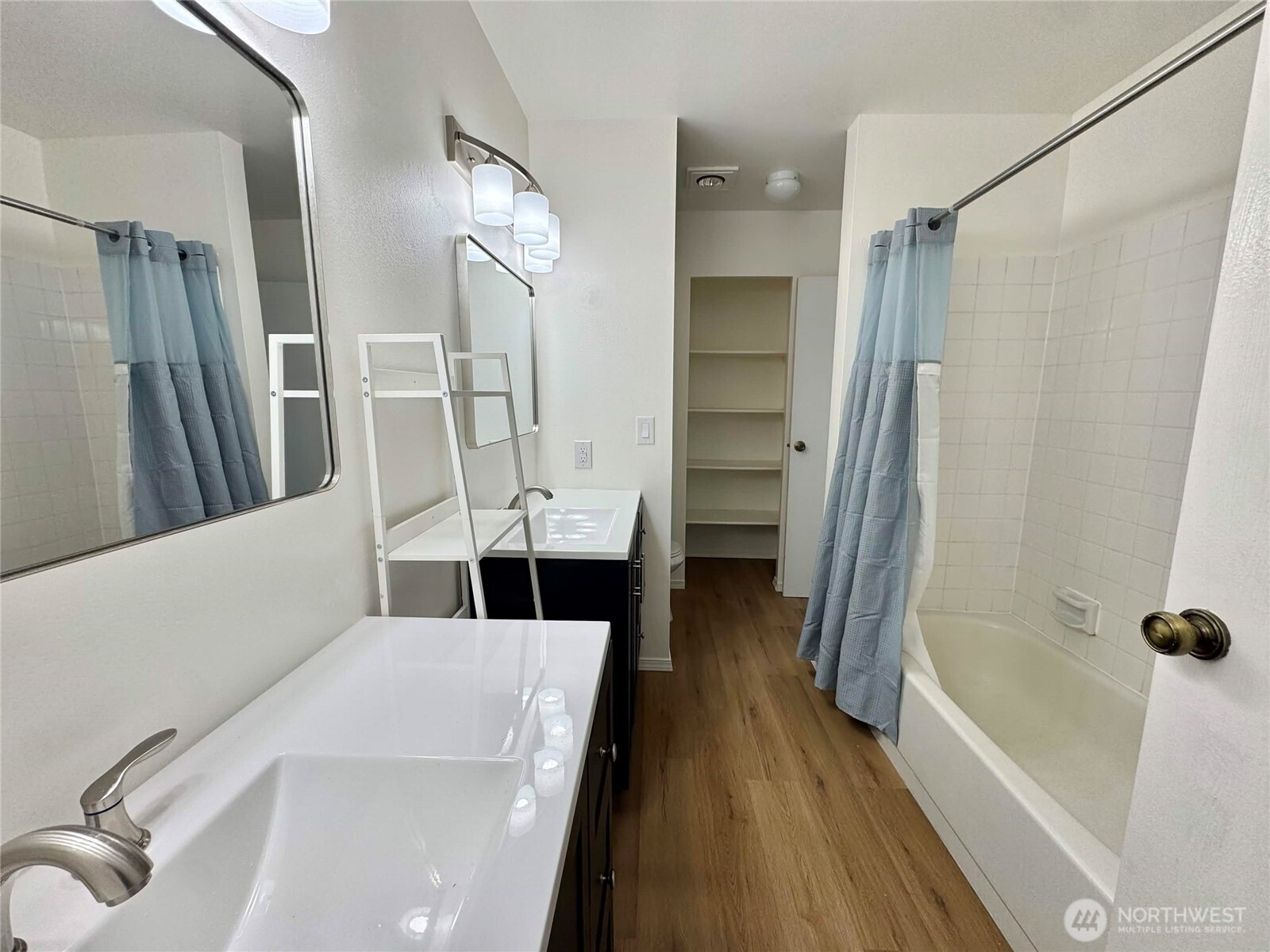 8823 Holly Drive Everett WA 98208