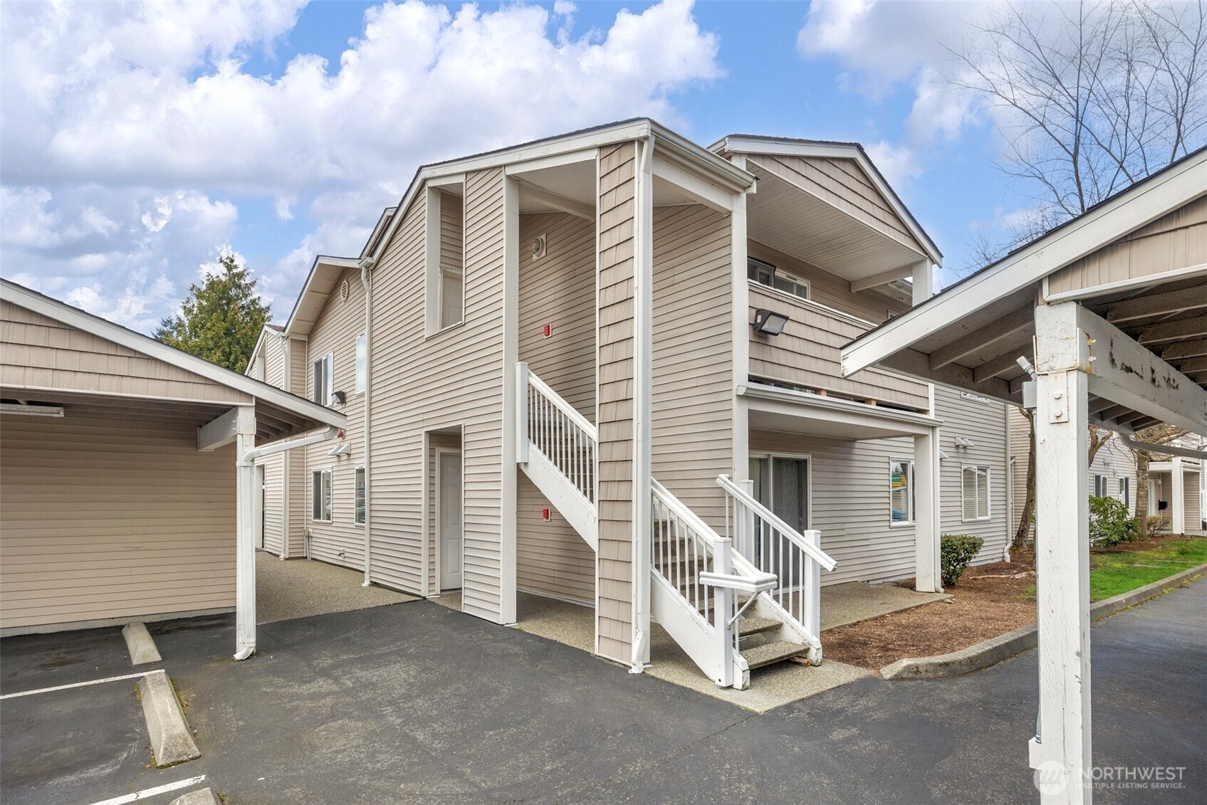 1001 W Casino Road Everett WA 98204