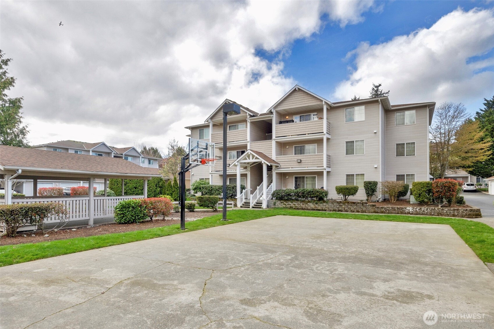 1001 W Casino Road Everett WA 98204