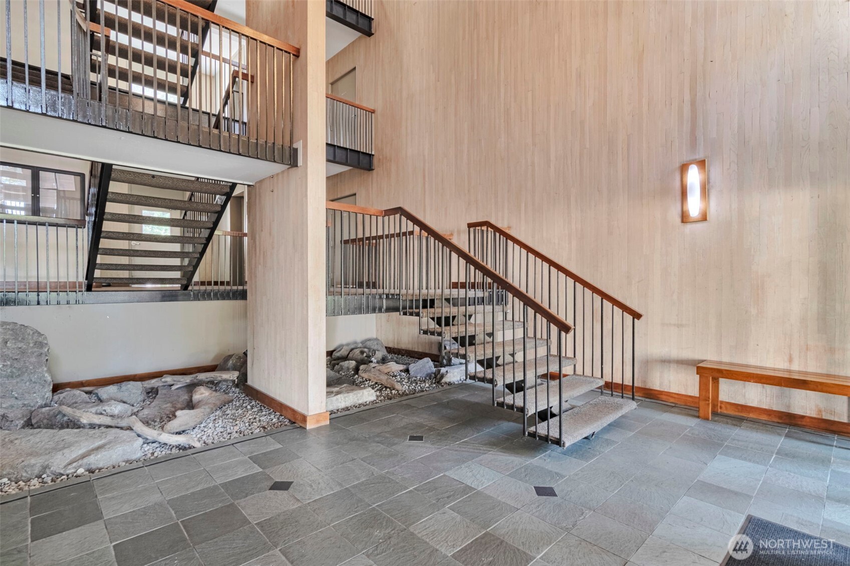 2500 81st Avenue SE Mercer Island WA 98040