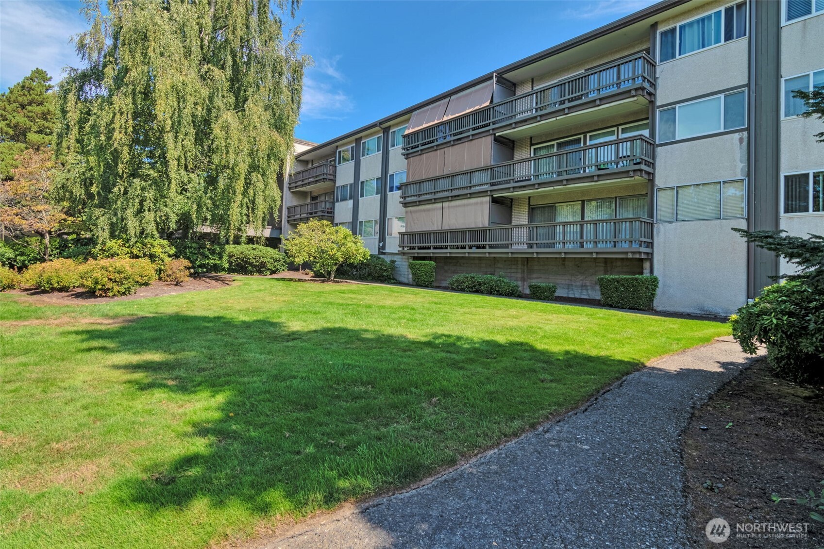 2500 81st Avenue SE Mercer Island WA 98040
