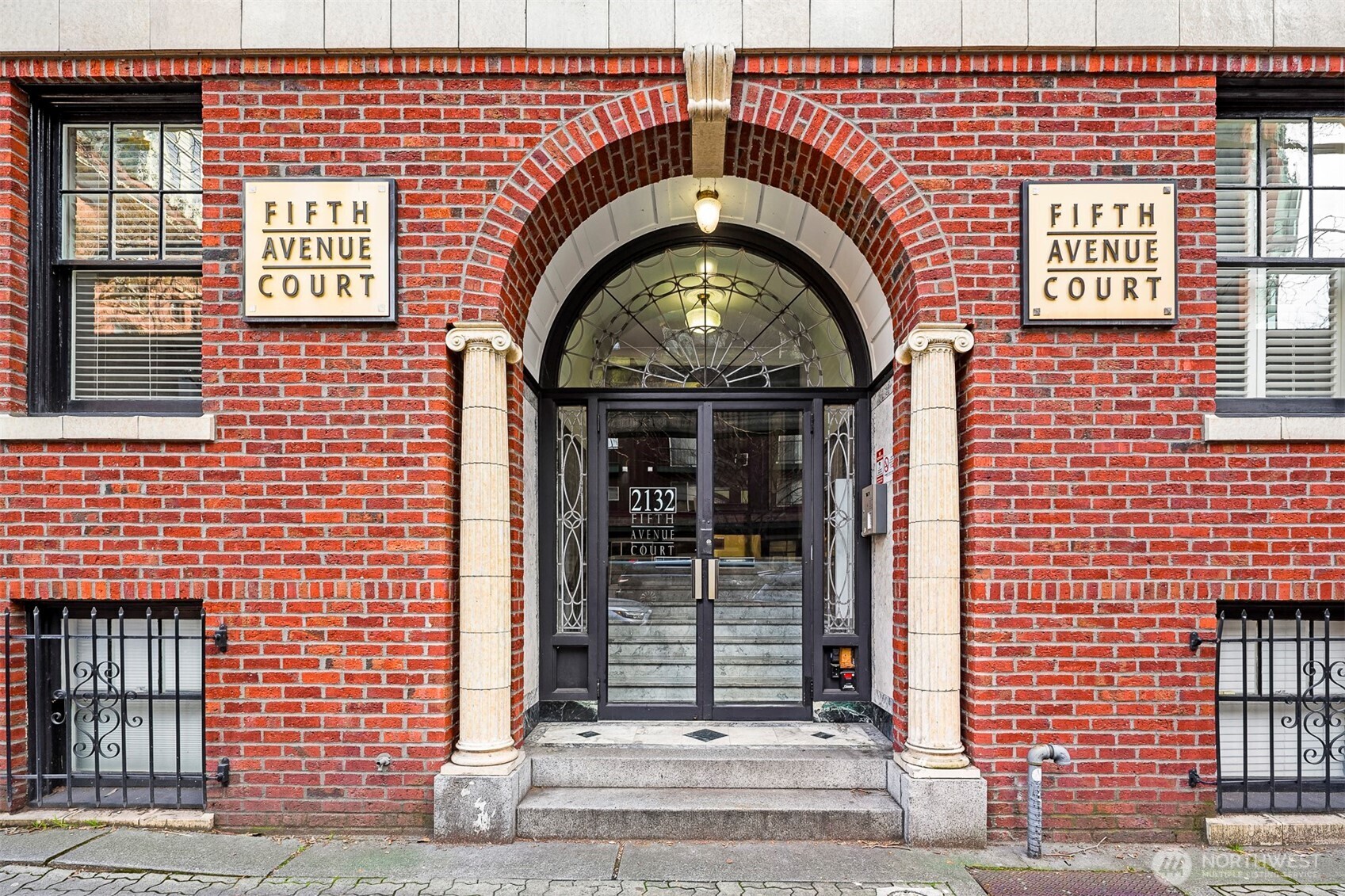 2132 5th Avenue Seattle WA 98121